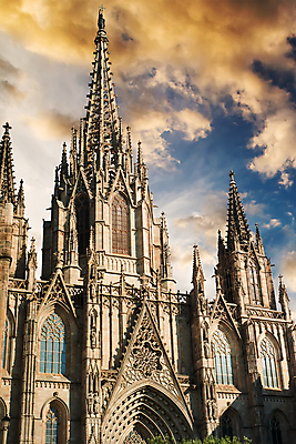 포토 JPG 해외이미지 기독교 종교 문화 십자가 건축양식 실내 사람없음 내부 건물 장식 산타클로스 성당 교회 일몰 천주교 바위 기둥 예수 영혼 역사 스페인 성자 아치 신성 바르셀로나 고딕 스페인어 옛날 웅장함 제단 해외포토 건축물 건축 유럽 크리스마스 종교건축 노을 돌_바위 신_종교 파일형식 이미지허브