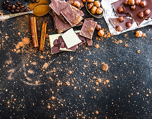 포토 JPG 해외이미지 조각 사람없음 초콜릿 숟가락 검은색 원두 지저분함 시나몬가루 시나몬스틱 개암 해외포토 열매 커피 컬러 디저트 수저 감각 가루 시나몬 파일형식 이미지허브