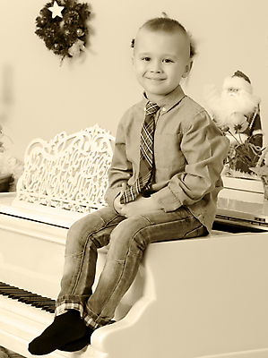 포토 JPG 해외이미지 백인 커플 여자 행복 어린이 음악 백그라운드 2 놀이 엄마 함께함 미술 한명 사람 소년 내부 빨간색 뷰티 기쁨 방 낭만 흰색 기구 아기 키보드 복고 언니 남동생 뮤지컬 해외포토 서양인 1 남자 감정 컬러 컨셉 가족 관계 문화예술 자매 동생 파일형식 이미지허브