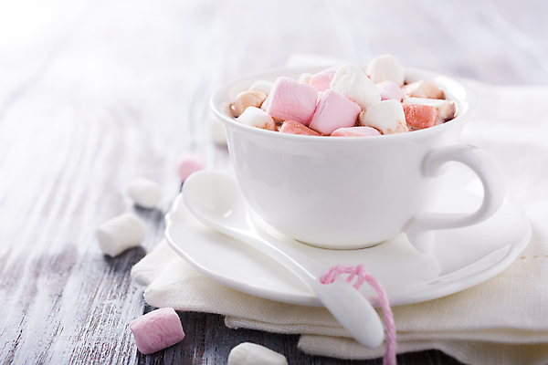 포토 JPG 해외이미지 라이프스타일 계절 음료 음식 백그라운드 컨셉 크리스마스 겨울 탁자 아침 휴가 새해 따뜻함 건강 사탕 사람없음 목재 컵 과자 초콜릿 축제 식사 봄 낭만 우유 머그컵 흰색 신선 뜨거움 액체 달콤 먹기 부드러움 코코아 쉐이크 점심식사 마시멜로우 떨림 단백질 미니 정물화 카카오 칼슘 카피스페이스 해외포토 주간 나무 식기 기념일 컬러 가구 재료 모션 디저트 유제품 생활 공백 감각 맛 그림 영양소 파일형식 이미지허브