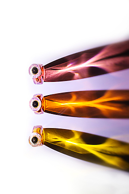 포토 JPG 해외이미지 웰빙 백그라운드 유리 선물 설명 사람없음 장식 물 뷰티 반사 유행 화장품 신선 투명 화려 액체 고급 우아함 상품 소프트포커스 컨테이너 향수 오브젝트 향기 냄새 아로마 분무기 향 패키지 악취 에센스 쾰른 세련 해외포토 자연요소 산업 컨셉 모션 재질 독일 촬영기법 파일형식 이미지허브