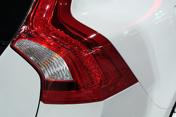 포토 JPG 해외이미지 모델 디자인 외관 도로 스포츠 전구 부분 교통시설 자동차 새로움 사람없음 옆모습 빨간색 파란색 빛 운동 반사 금속 검은색 공연 장비 운전 흰색 램프 바퀴 고속도로 고급 묘사 속도 꼬리 타이어 그만 범퍼 자동 스타일 해외포토 레이스천 길 육상교통 뷰포인트 컬러 교통 컨셉 모션 재질 조명 건강 이벤트 직물 시설 파일형식 이미지허브