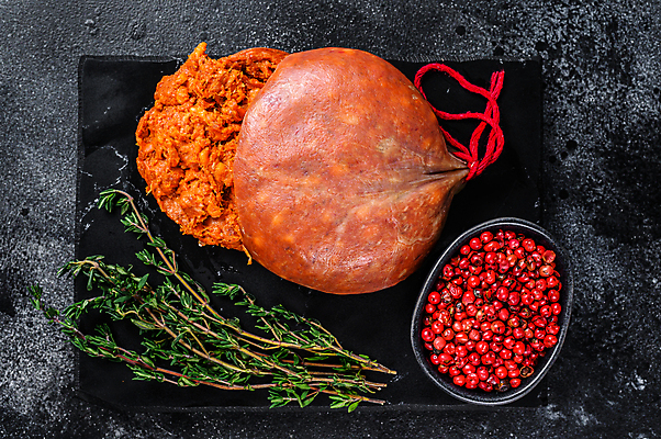 포토 JPG 해외이미지 검은배경 실내 사람없음 하이앵글 소시지 백리향 통후추 해외포토 뷰포인트 백그라운드 내부 검은색 가공식품 후추 파일형식 이미지허브