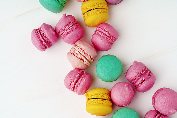 포토 JPG 해외이미지 디저트 실내 사람없음 달콤 흰배경 마카롱 해외포토 음식 백그라운드 내부 흰색 맛 파일형식 이미지허브