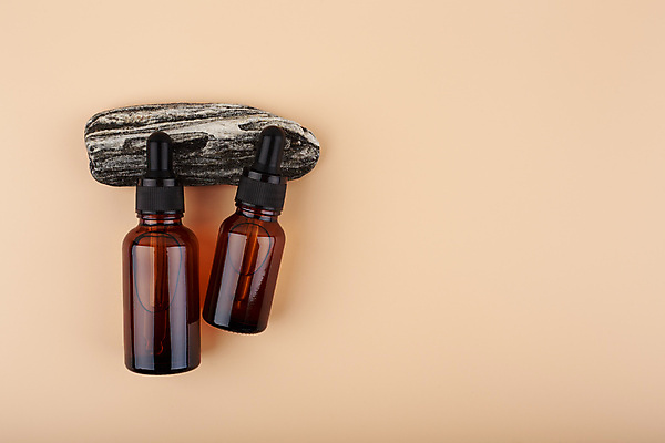 포토 JPG 해외이미지 실내 사람없음 하이앵글 화장품 돌_바위 피부관리 에센스 베이지색배경 카피스페이스 해외포토 뷰포인트 백그라운드 내부 뷰티 공백 베이지색 파일형식 이미지허브