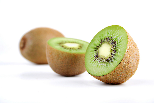 포토 JPG 해외이미지 단면 실내 키위 근접촬영 사람없음 아웃포커스 신선 달콤 흰배경 해외포토 뷰포인트 백그라운드 과일 촬영기법 내부 흰색 맛 파일형식 이미지허브