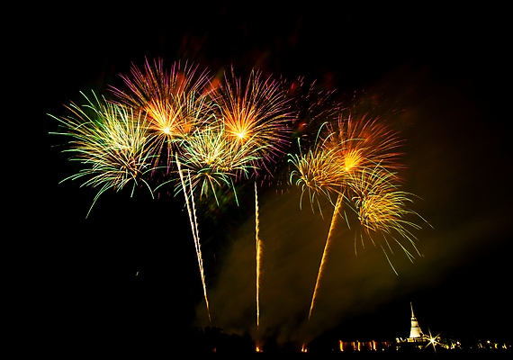 포토 JPG 해외이미지 기념일 행복 백그라운드 하늘 불 휴가 불꽃 새로움 기념 폭죽 이벤트 사람없음 빨간색 빛 컬러풀 파티 검은색 축제 어둠 축하 야간 폭발 연도 파열 해외포토 자연요소 감정 컬러 컨셉 파일형식 이미지허브