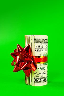 포토 JPG 해외이미지 1 리본 백그라운드 컨셉 돈 비즈니스 성공 아이디어 선물 사람없음 초록색 금융 달러 저축 재산 주식 은퇴 심볼 활 투자 뭉치 기부 계산서 대출 빚 고립 보너스 세금 연금 위기 카피스페이스 해외포토 컬러 경제 공백 파일형식 이미지허브