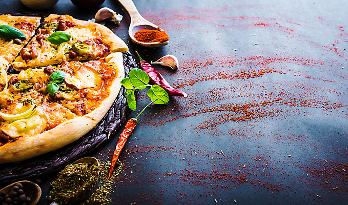 포토 JPG 해외이미지 전통 음식 조각 토마토 채소 탁자 양파 치즈 피자 마늘 육류 요리 사람없음 목재 빨간색 식사 저녁식사 버섯 이탈리아 껍질 흰색 신선 맛 굽기 지중해 허브 향신료 속도 햄 반죽 후추 바질 점심식사 모짜렐라치즈 살라미 채식주의자 페퍼로니 핸드메이드 맛있는 해외포토 나무 식물 유럽 바다 컬러 가구 컨셉 식재료 재료 유제품 패스트푸드 서양음식 소시지 구이 채식 향미료 파일형식 이미지허브