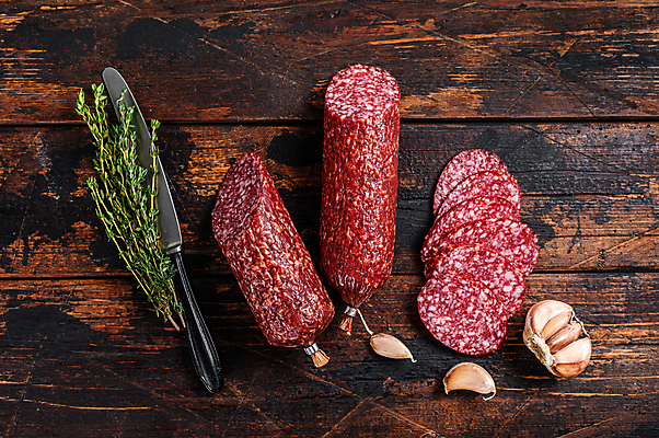 포토 JPG 해외이미지 실내 마늘 사람없음 나이프 백리향 살라미 나무배경 해외포토 식기 백그라운드 채소 내부 칼 파일형식 이미지허브