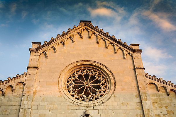 포토 JPG 해외이미지 주간 건축물 건축양식 하늘 풍경 사람없음 야외 이탈리아 중세 대성당 로마네스크 해외포토 자연요소 건축 유럽 성당 역사 파일형식 이미지허브