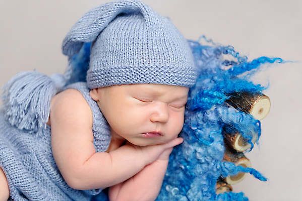 포토 JPG 해외이미지 남자 백그라운드 한명 바구니 침대 아기 신생아 잠 담요 니트 양모 남자아기한명만 해외포토 1 가구 상의 사람 직물 남자한명만 남자아기만 파일형식 이미지허브