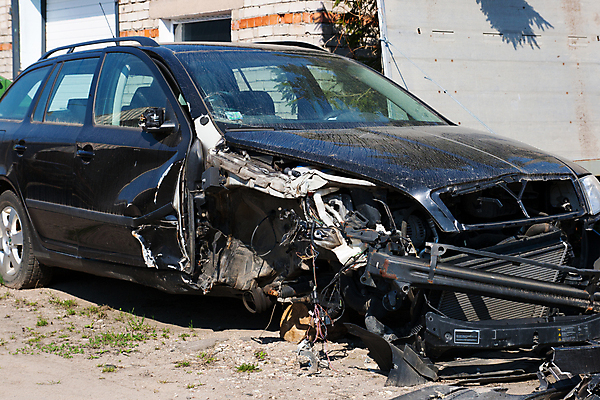 포토 JPG 해외이미지 도로 교통시설 자동차 안전 사람없음 금속 손상 긴급 사건 보험 깨짐 범퍼 자동 해외포토 길 육상교통 교통 컨셉 재질 시설 파일형식 이미지허브
