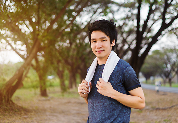 포토 JPG 해외이미지 나무 백인 1 라이프스타일 응시 공원 남자 도로 스포츠 신체 태국 자연 거리 한국 건강 피곤 한명 사람 동양인 소년 성인 야외 초록색 수건 달리기 조깅 운동 일본 중국 흰색 땀 달리기선수 해외포토 서양인 식물 시선 공공시설 아시아 길 어린이 컬러 컨셉 교통시설 모션 인종 생활 위생용품 생태계 육상선수 파일형식 이미지허브