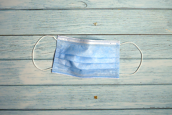 포토 JPG 해외이미지 얼굴 백그라운드 탁자 새로움 건강 가면 안전 사람없음 목재 파란색 갈색 우주 고통 장비 흰색 직물 입 수비 오염 바이러스 호흡 보호 위생 질병 정상 천 오브젝트 질감 감염 먼지 박테리아 돌봄 위생관리 인플루엔자 전염병 스타일 해외포토 나무 감정 컬러 가구 컨셉 재료 의학 모션 관리 신체부위 파일형식 이미지허브