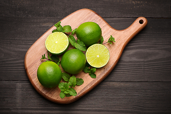 포토 JPG 해외이미지 단면 실내 사람없음 민트 라임 나무도마 나무배경 해외포토 백그라운드 과일 도마 내부 목재 허브 파일형식 이미지허브