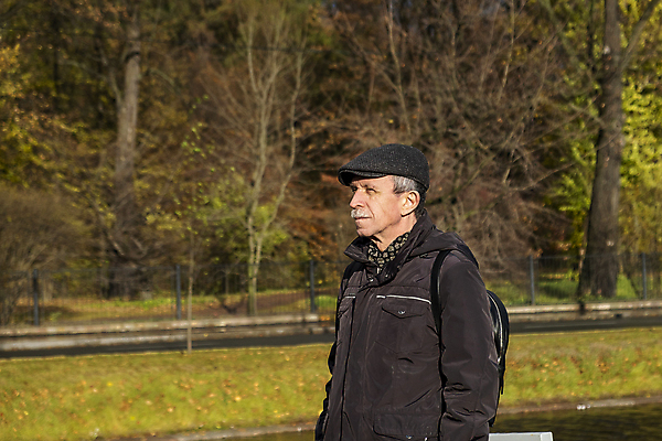포토 JPG 해외이미지 백인 라이프스타일 응시 계절 공원 노년 포즈 단풍 잎 자연 휴식 한명 서기 사람 성인 야외 빛 노란색 걷기 산책 재킷 도시 주름 은퇴 명상 10월 옛날 혼자 해외포토 서양인 식물 1 시선 공공시설 컬러 컨셉 모션 생활 외투 날짜 생태계 파일형식 이미지허브
