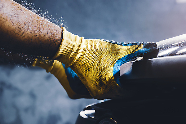 포토 JPG 해외이미지 손 산업 장갑 비즈니스 교통시설 자동차 노동자 사람 사람없음 기계 장비 긴급 업무 오픈 작업실 기술자 당기기 수리 보호 공예 확인 서비스 고정 문제 감독관 엔진 정비공 주인 점검 보닛 모터 유지 고립 돌봄 옛날 자동 차고 해외포토 직업 잡화 육상교통 교통 컨셉 모션 취미 신체부위 작업 시설 파일형식 이미지허브