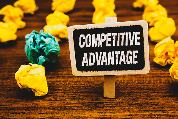 포토 JPG 해외이미지 영어 실내 사람없음 경쟁 표지판 일렬 종이뭉치 나무배경 해외포토 문자 종이 백그라운드 컨셉 알림판 내부 뭉치 파일형식 이미지허브