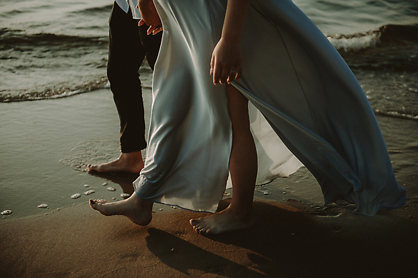 포토 JPG 해외이미지 백인 커플 드레스 여자 남자 꽃 행복 꽃다발 결혼 백그라운드 2 가족 관계 신혼부부 자연 결혼식 남편 휴가 함께함 사랑 사람 이벤트 성인 사람없음 초록색 뷰티 낭만 흰색 축하 아내 우아함 베일 스타일 해외포토 서양인 식물 부부 옷 감정 컬러 컨셉 생태계 신혼 파일형식 이미지허브