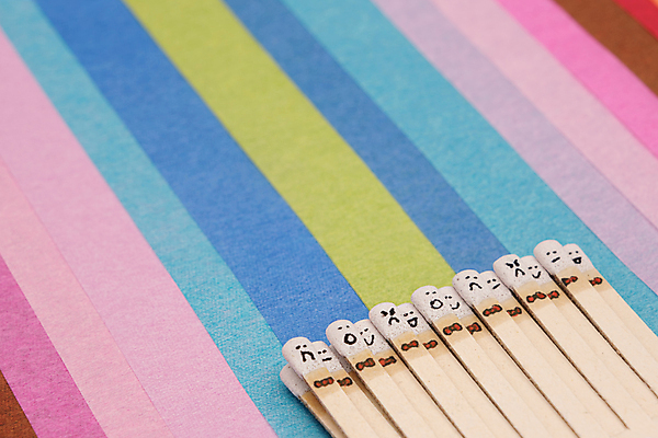 포토 JPG 해외이미지 디자인 백그라운드 컨셉 가정 불 추상 불꽃 불꽃놀이 안전 사람없음 목재 빨간색 빛 상자 컬러풀 쌓기 힘 장비 에너지 흰색 막대기 선택 위험 성냥 폭발물 다발 배열 모음 바인더 스트라이크 엘리먼트 유황 점화 화상 해외포토 자연요소 나무 무기 컬러 무늬 재료 모션 놀이 사무용품 상처 파일형식 이미지허브