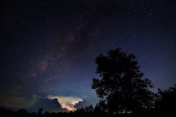 포토 JPG 해외이미지 백그라운드 하늘 사람없음 우주 야간 은하계 방법 해외포토 자연요소 파일형식 이미지허브