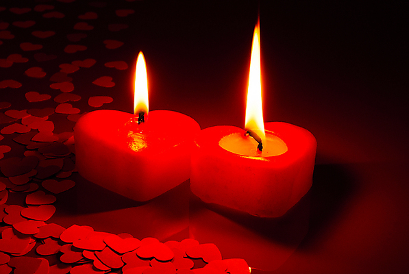 포토 JPG 해외이미지 모양 계절 백그라운드 크리스마스 촛불 탁자 휴가 불꽃 전등 발렌타인데이 사람없음 가로 빨간색 빛 반사 화목 침묵 낭만 하트 축하 우아함 야간 연소 광 왁스 카피스페이스 해외포토 자연요소 기념일 컬러 가구 컨셉 초 데이이벤트 불 조명 소리 공백 파일형식 이미지허브