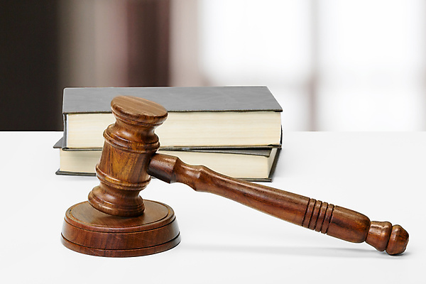 포토 JPG 해외이미지 탁자 실내 사람없음 아웃포커스 책 오브젝트 법 의사봉 해외포토 가구 촬영기법 내부 파일형식 이미지허브