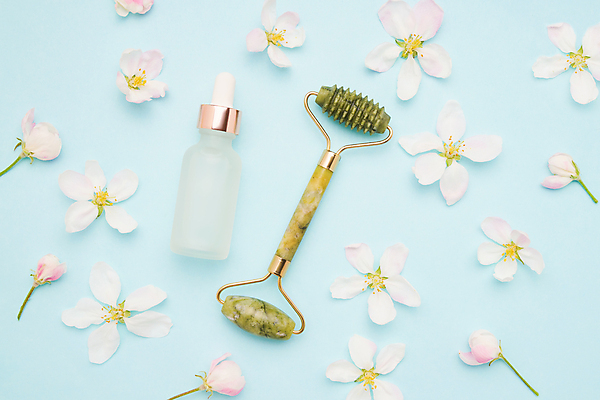 포토 JPG 해외이미지 웰빙 꽃 백그라운드 컨셉 유리 건강 사람없음 치료 파란색 뷰티 약 스파 화장품 벚꽃 흰색 투명 사과 컨테이너 약국 허브 피부 유기농 롤러 스킨케어 아로마테라피 테라피 조제 돌봄 바디케어 목업 플랫레이 카피스페이스 해외포토 식물 산업 컬러 과일 의학 모션 재질 신체부위 공백 플랫 만들기 파일형식 이미지허브