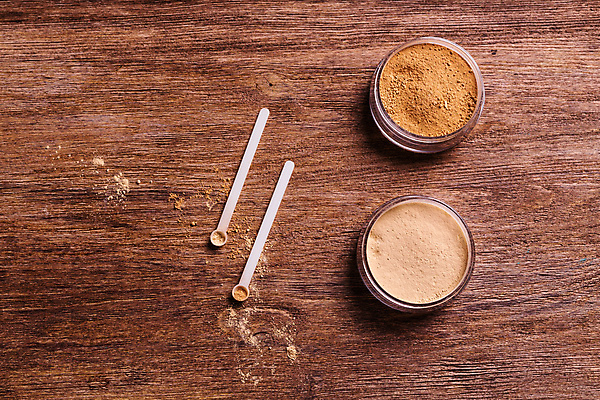 포토 JPG 해외이미지 백그라운드 사람없음 뷰티 숟가락 화장품 화려 가루 나무배경 해외포토 컨셉 수저 파일형식 이미지허브