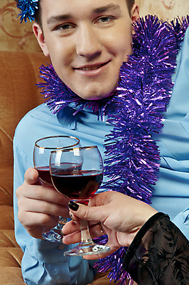 포토 JPG 해외이미지 나무 모자 전통 커플 드레스 계절 여자 남자 행복 결혼 크리스마스 2 데이트 가족 휴가 주택 선물 사랑 한명 미소 사람 성인 신혼여행 전원 축하 12월 해외포토 식물 1 잡화 옷 기념일 감정 컨셉 관계 표정 이벤트 건물 날짜 전기에너지 파일형식 이미지허브