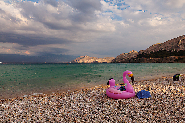 포토 JPG 해외이미지 유럽 어린이 바다 여행 자연 휴가 파노라마 사람없음 야외 가로 파란색 장난감 조약돌 만 지중해 플라밍고 언덕 그림 양산 크로아티아 석호 발견 발칸반도 파라다이스 환상 해외포토 나라 컬러 컨셉 조류 촬영기법 사람 돌_바위 생태계 파일형식 이미지허브