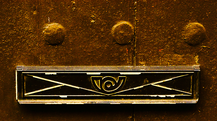 포토 JPG 해외이미지 전통 유럽 조각 여행 백그라운드 건축양식 통신 출입구 주택 프레임 손잡이 사람없음 야외 목재 장식 상자 문 금속 수확 골동품 구멍 화려 메시지 역사 스페인 황금 편지 철 묘사 오브젝트 대문 문고리 청동 놋쇠 옛날 편지쓰기 스타일 해외포토 나무 건축 나라 컨셉 농업 재료 재질 건물 기록 파일형식 이미지허브