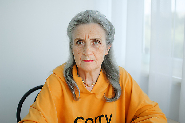 포토 JPG 해외이미지 여자 노년 할머니 얼굴 엄마 스트레스 한명 사람 주먹 분노 짜증 비즈니스우먼 주름 찡그림 좌절 공격 충돌 은퇴 불안 집중 싸움 시민 나쁜 떨림 옛날 해외포토 1 감정 컨셉 비즈니스 가족 모션 표정 성인 신체부위 직장인 국민 파일형식 이미지허브