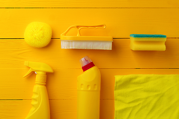 포토 JPG 해외이미지 실내 사람없음 청소도구 세제 오브젝트 일렬 걸레 수세미 스펀지 노란배경 청소용솔 해외포토 백그라운드 내부 노란색 도구 청소 파일형식 이미지허브