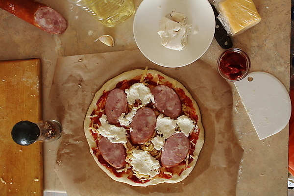 포토 JPG 해외이미지 전통 접시 음식 빵 조각 백그라운드 다이어트 토마토 채소 탁자 치즈 피자 마늘 요리 사람없음 목재 빨간색 초록색 주방 식당 요리사 식사 저녁식사 이탈리아 흰색 시골 신선 뜨거움 맛 정상 굽기 지중해 속도 반죽 만들기 밀가루 칼로리 바질 점심식사 마르게리타피자 모짜렐라치즈 채식주의자 핸드메이드 맛있는 해외포토 나무 직업 식기 유럽 바다 컬러 가구 컨셉 재료 모션 유제품 패스트푸드 서양음식 건강 상점 가루 구이 채식 파일형식 이미지허브