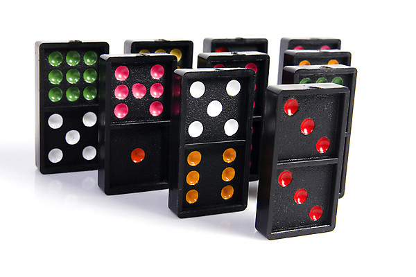 포토 JPG 해외이미지 길 선 조각 여행 자국 놀이 성공 서기 사람없음 검은색 블록 도전 성장 가을 게임 흰색 우승 도박 접속 위험 방향 기회 상승 승자 취급주의 해외포토 계절 컬러 컨셉 모션 경고 최고 파일형식 이미지허브