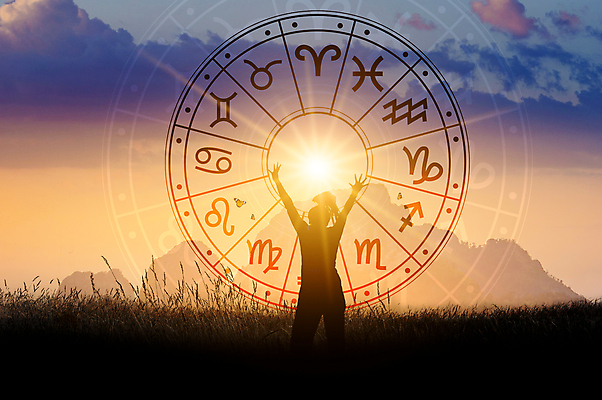 포토 JPG 해외이미지 디자인 별 백그라운드 컨셉 일러스트 하늘 추상 미래 사람 사람없음 파란색 우주 어둠 별자리 달력 달 바퀴 원형 영혼 재산 야간 신비 심볼 사인 은하계 점성술 신화 천문학 마법 물병자리 처녀자리 염소자리 쌍둥이자리 전갈자리 물고기자리 서명 12 해외포토 자연요소 도형 교육 컬러 무늬 금융 숫자 파일형식 이미지허브