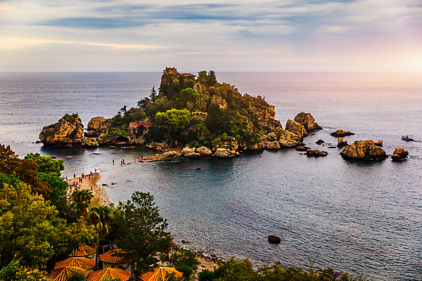 포토 JPG 해외이미지 주간 구름 바다 섬 자연 풍경 사람없음 야외 햇빛 가을풍경 가을 휴양지 시칠리아섬 해외포토 자연요소 계절 태양 이탈리아 장소 생태계 파일형식 가을_계절 이미지허브