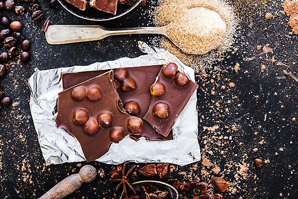 포토 JPG 해외이미지 사람없음 초콜릿 검은색 지저분함 티스푼 가루 설탕 향신료 팔각회향 해외포토 컬러 디저트 숟가락 감각 향미료 파일형식 이미지허브
