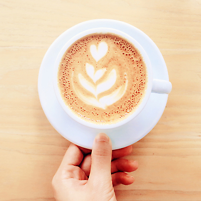 포토 JPG 해외이미지 접시 손 커피 음료 백그라운드 탁자 아침 미술 사람없음 컵 갈색 식당 숟가락 거품 카페 우유 머그컵 수확 흰색 신선 잡기 바 뜨거움 도자기 맛 아침식사 컵받침 크림 복고 정사각형 아로마 바리스타 카푸치노 에스프레소 중독 점심식사 단절 라떼 모카 소셜네트워크 카페인 필터 맛있는 효과 해외포토 주간 도형 직업 식기 컬러 가구 컨셉 농업 모션 문화예술 유제품 수저 신체부위 상점 식사 받침대 파일형식 이미지허브