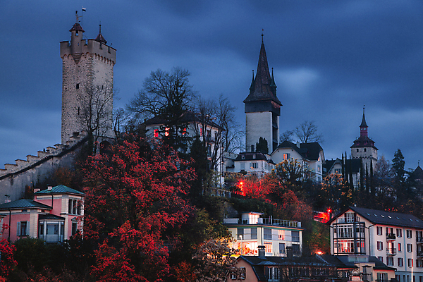 포토 JPG 해외이미지 여행 파노라마 사람없음 야외 파란색 강 도시풍경 일몰 새벽 도시 역사 도심 야간 스위스 타운 스카이라인 구시가지 해외포토 자연요소 유럽 컬러 촬영기법 풍경 노을 파일형식 이미지허브