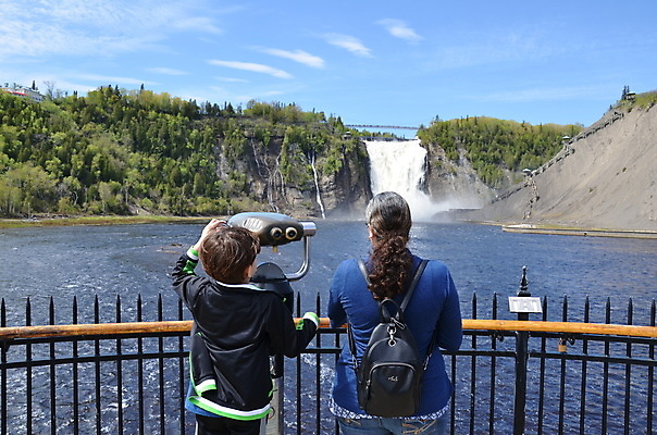 포토 JPG 해외이미지 나무 아들 호수 어린이 캐나다 자연 엄마 소년 사람없음 야외 물 강 폭포 해외포토 자연요소 식물 남자 북아메리카 가족 사람 생태계 파일형식 이미지허브
