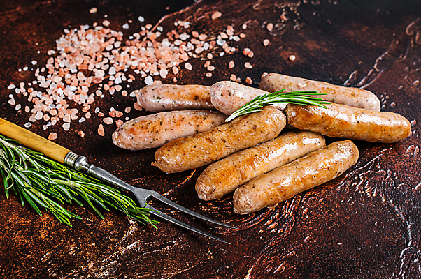 포토 JPG 해외이미지 실내 사람없음 소시지 로즈메리 고기포크 갈색배경 핑크솔트 해외포토 백그라운드 포크 내부 갈색 가공식품 허브 소금 파일형식 이미지허브