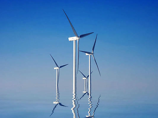 포토 JPG 해외이미지 산업 바다 하늘 바람 풍경 사람없음 초록색 물 글로벌 환경 금속 힘 재활용 풍차 발전기 에너지 생태계 프로펠러 회전 자원 방앗간 개발 생태학 해외포토 자연요소 교육 컬러 재질 날씨 발전소 친환경 파일형식 이미지허브