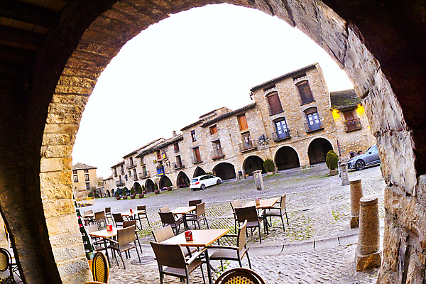 포토 JPG 해외이미지 유럽 문화 중년 여행 건축양식 휴가 거리 주택 항해 풍경 사람없음 야외 건물 관광지 도시풍경 뷰티 마을 도시 세계여행 중세 역사 스페인 재산 아라곤 발견 옛날 스타일 해외포토 건축물 건축 나라 배_교통 성인 금융 세계 파일형식 이미지허브