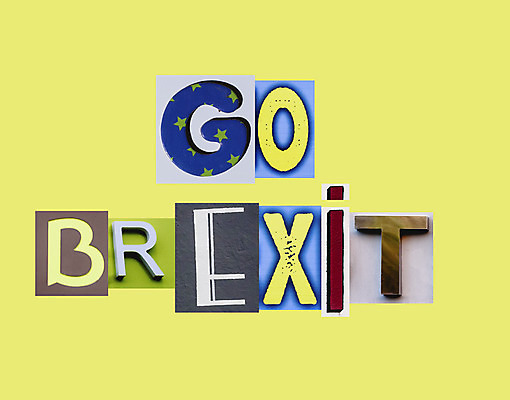 포토 JPG 해외이미지 영어 유럽 종이 백그라운드 컨셉 비즈니스 미래 출입구 영국 잉글랜드 사람없음 금융 경제 세계 노란색 금지 유로 퍼즐 선택 위험 투표 충돌 사인 런던 개선 고립 떠남 위기 유럽연합 전국 정부 정치 브렉시트 해외202004 해외포토 문자 나라 컬러 돈 모션 선거 파일형식