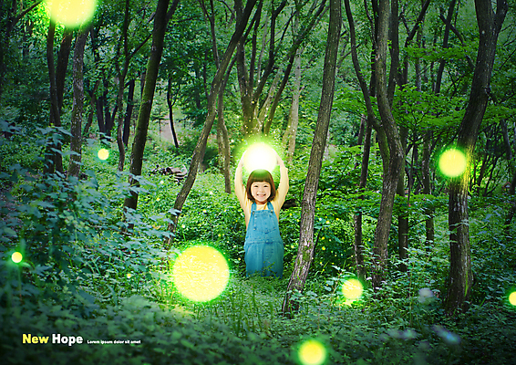 PSD 나무 편집이미지 여자 어린이 자연 한명 미소 들기 소녀 상반신 빛 희망 한국인 숲속 숲 빛망울 소녀한명만 이미지편집 식물 1 감정 모션 표정 사람 동양인 생태계 여자한명만 소녀만 파일형식