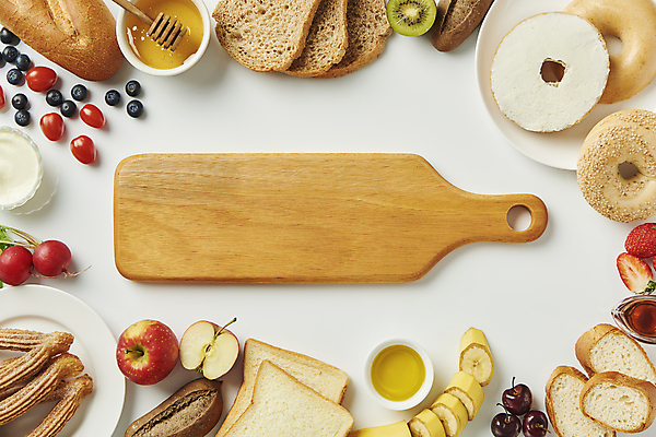포토 JPG 스튜디오촬영 그릇 접시 방울토마토 딸기 단면 바나나 실내 키위 사람없음 하이앵글 체리 바게트 식빵 흰배경 유기농 생크림 블루베리 베이글 꿀 호밀빵 나무도마 메이플시럽 츄러스 크림치즈 탄수화물 통밀식빵 허니디퍼 적환무 카피스페이스 미니사과 국내포토 식기 웰빙 빵 뷰포인트 백그라운드 토마토 과일 디저트 치즈 도마 내부 목재 공백 흰색 도구 사과 무 크림 시럽 파일형식