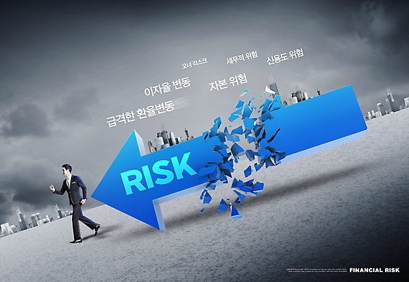 전신 PSD 편집이미지 남자 화살표 한명 빌딩 20대 성인 타이포그라피 건물 파란색 달리기 손상 회색 한국인 도시 비즈니스맨 파편 위험 탈출 자본 환율 추적 끊어짐 재정 성인남자한명만 이미지편집 문자 1 건축물 컬러 컨셉 비즈니스 모션 사람 동양인 청년 경제 직장인 남자한명만 성인남자만 파일형식
